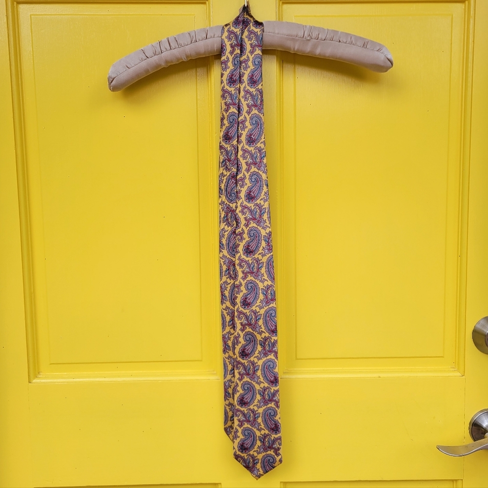 Vintage All Silk Yellow Paisley Necktie 56" x 3" Retro Italian Style